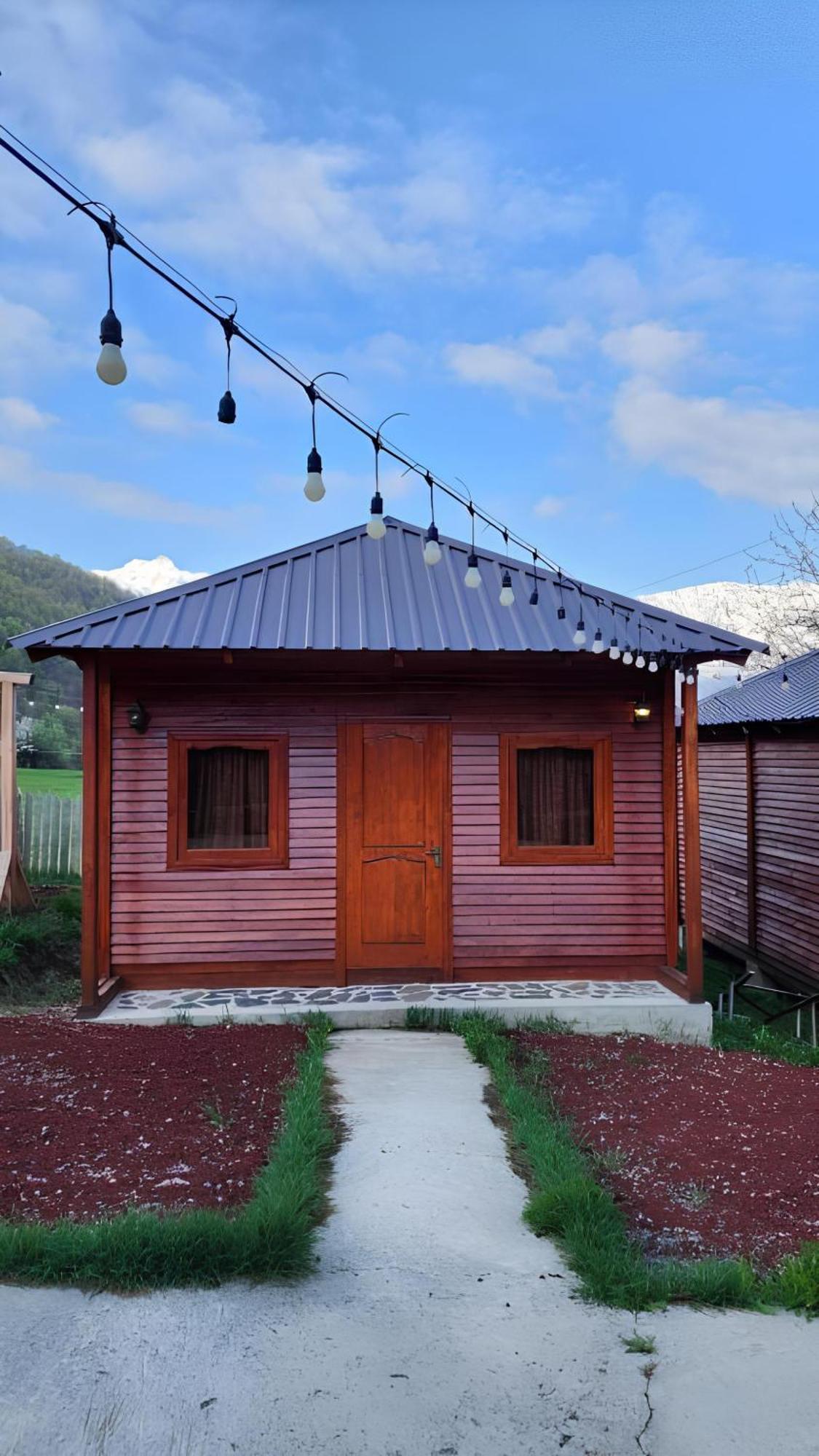 Guest House Ushba Gate Mestia Buitenkant foto