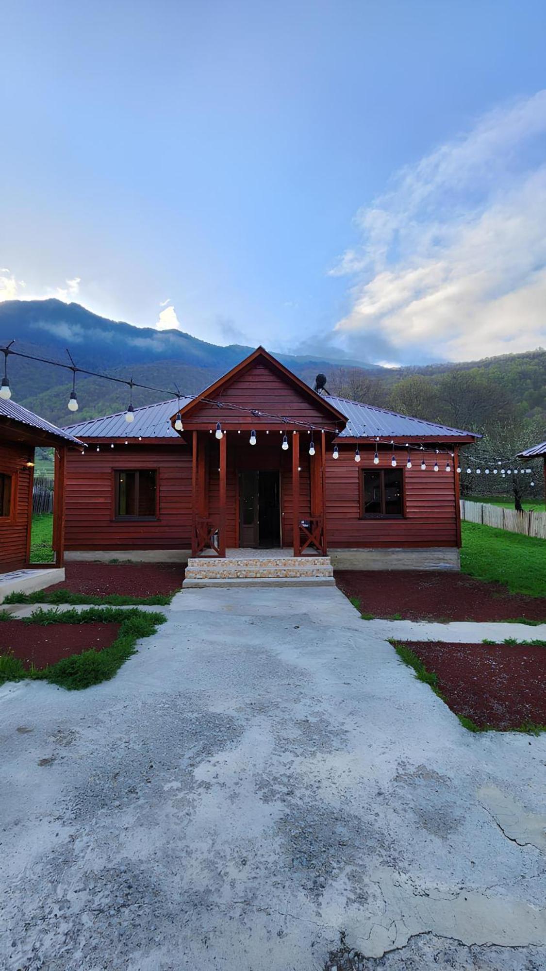Guest House Ushba Gate Mestia Buitenkant foto