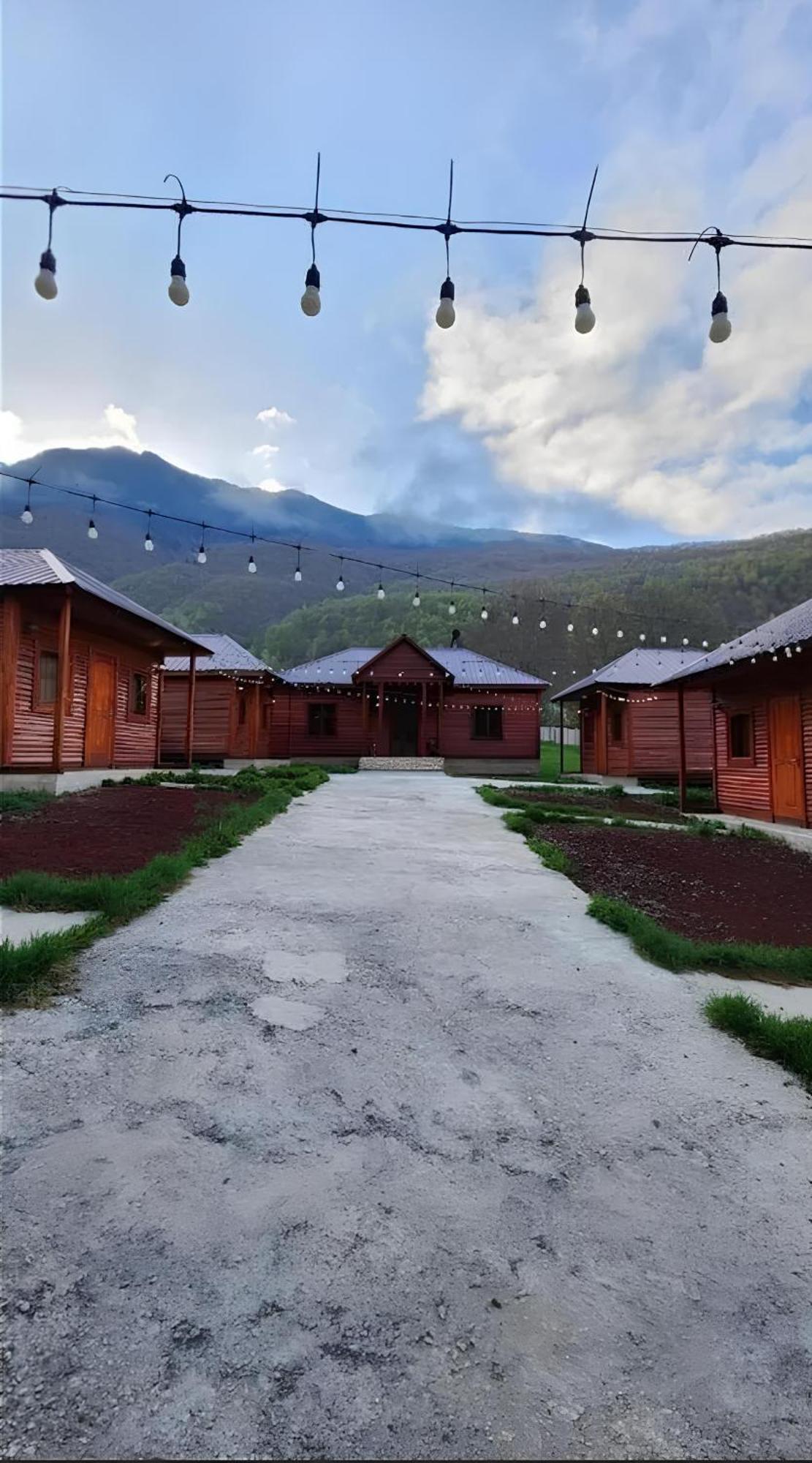 Guest House Ushba Gate Mestia Buitenkant foto