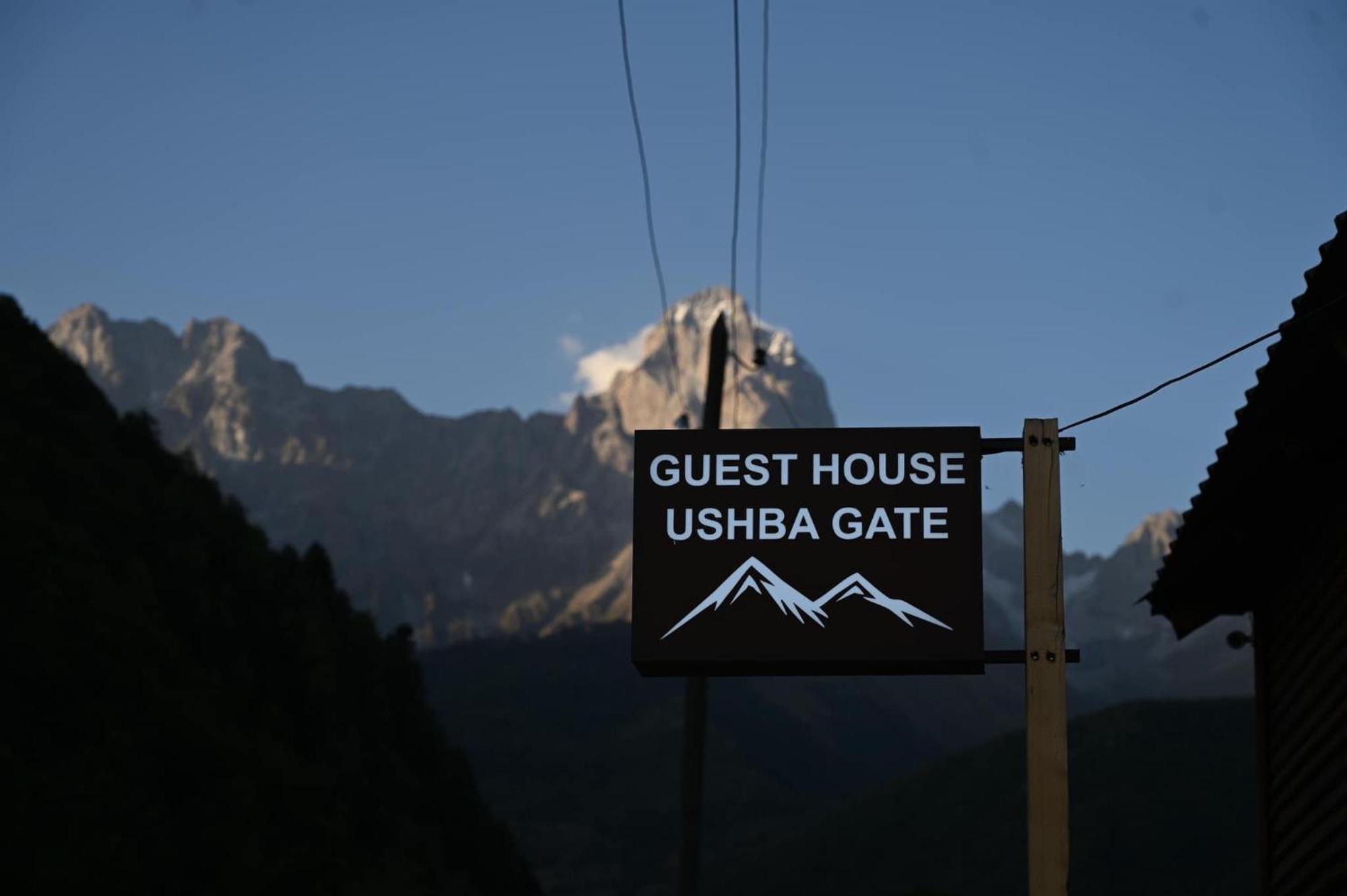 Guest House Ushba Gate Mestia Buitenkant foto