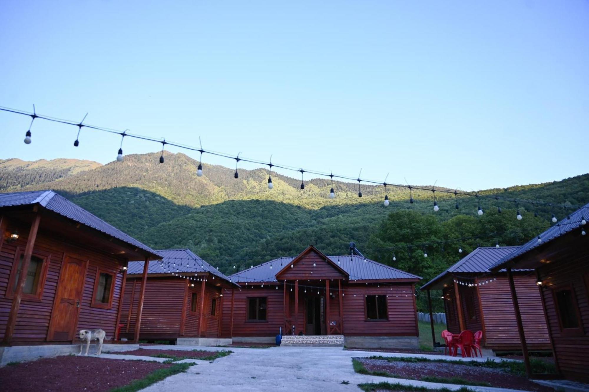 Guest House Ushba Gate Mestia Buitenkant foto